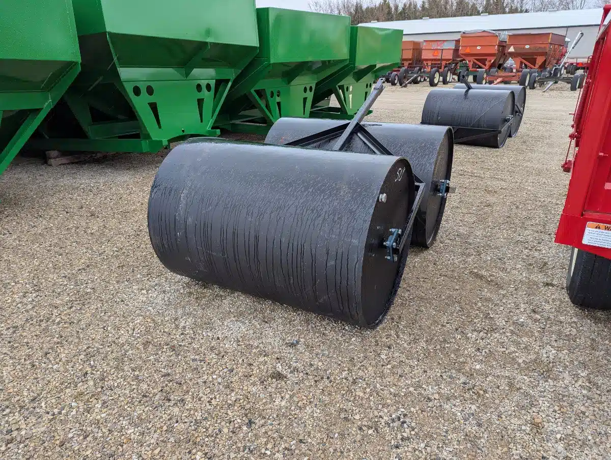 Gallery image 1 for New 2026 Bach Run 36'' Lawn Roller