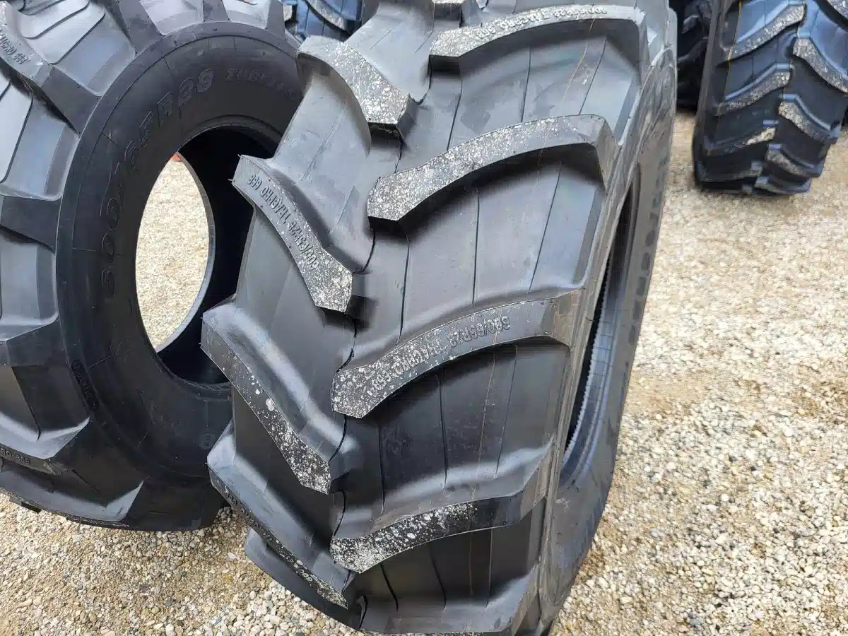 Gallery image 2 for New Marcher 600/65R28 Tires