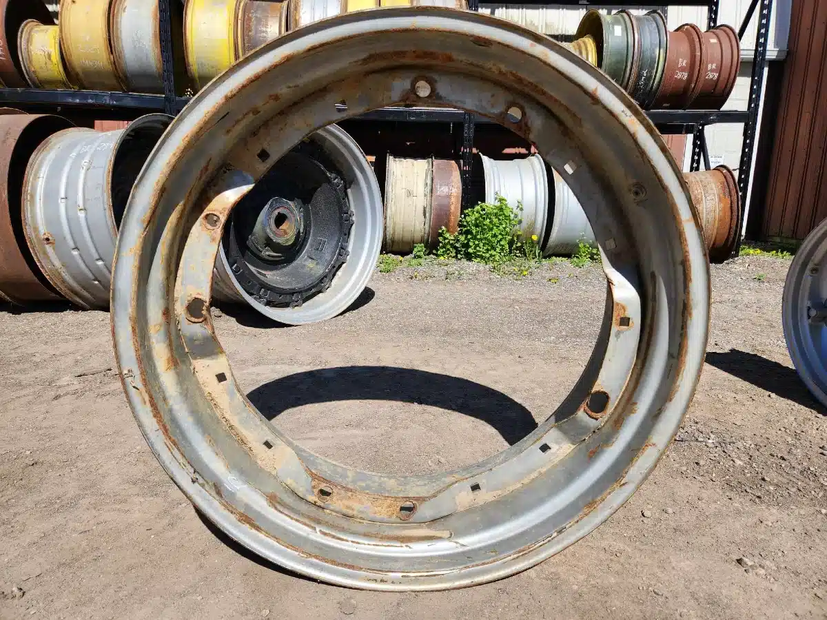 Gallery image 1 for Used Unverferth 13x34 Rims