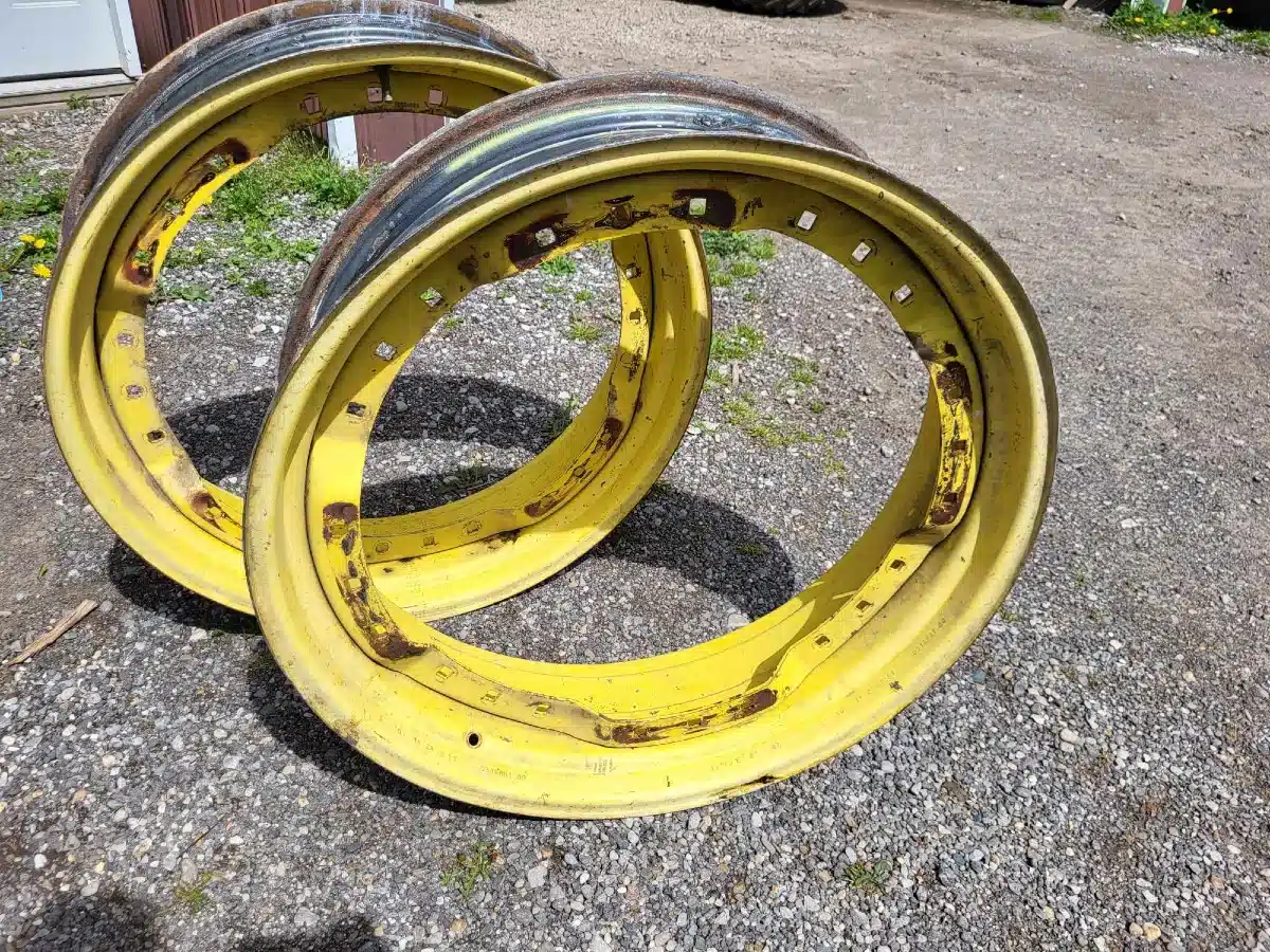Gallery image 2 for Used Unverferth 10x34 Rims