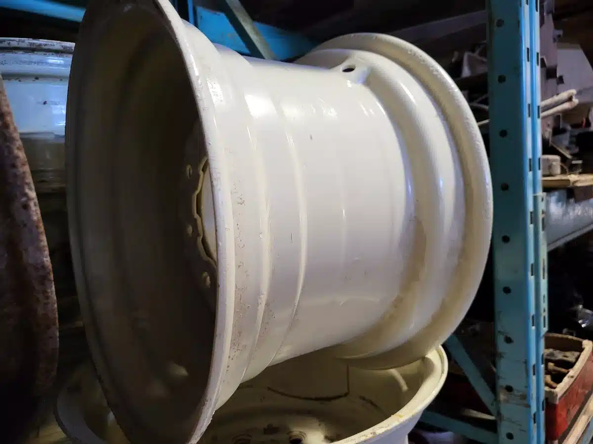 Gallery image 2 for New Horst Wagons 11x16.1 Rims