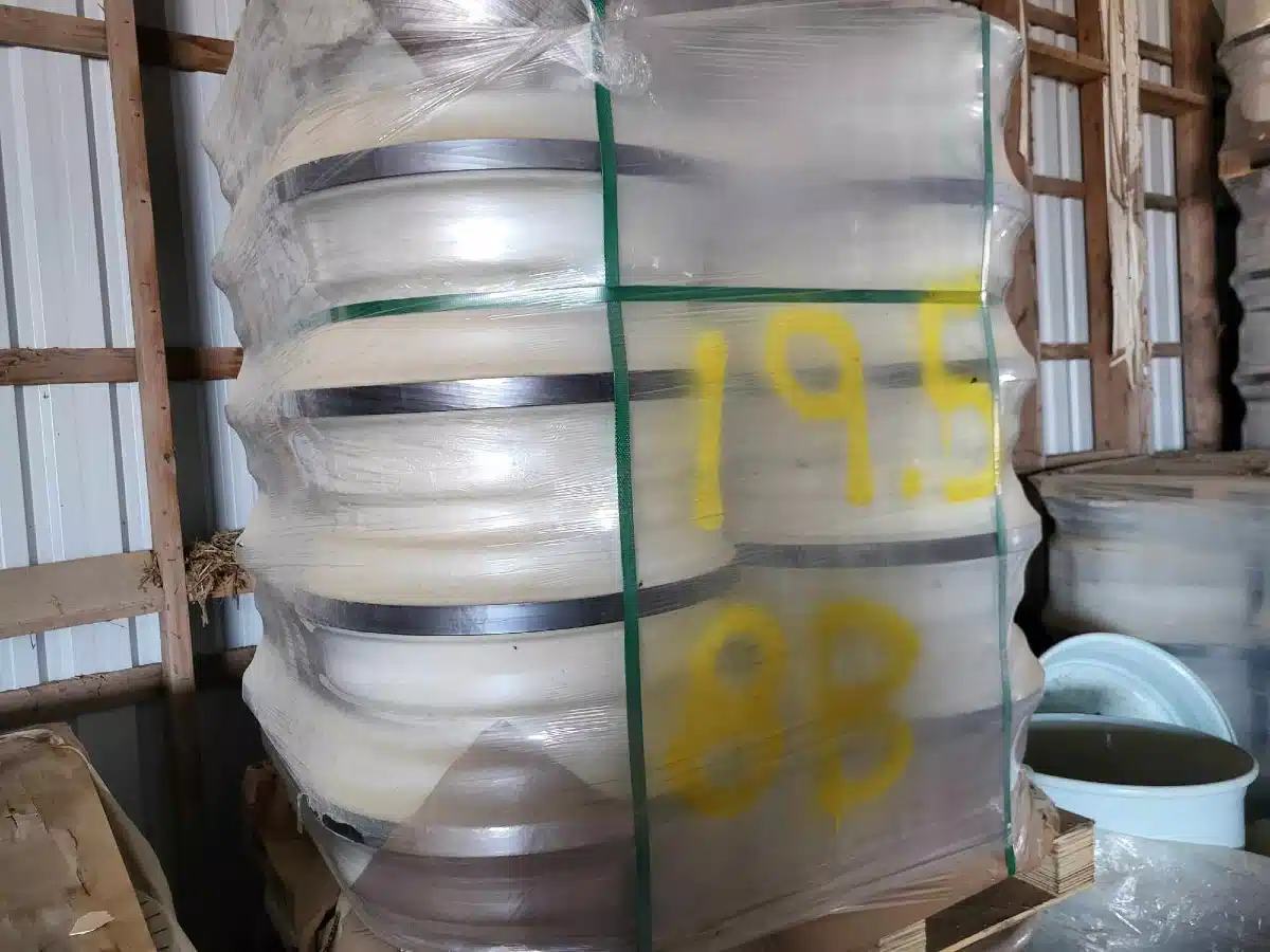 Gallery image 2 for New Multistar 6.75x19.5 Rims