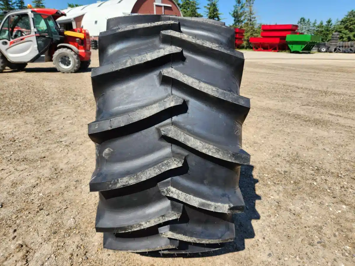 Gallery image 1 for New Advance 21.5L-16.1 Tires