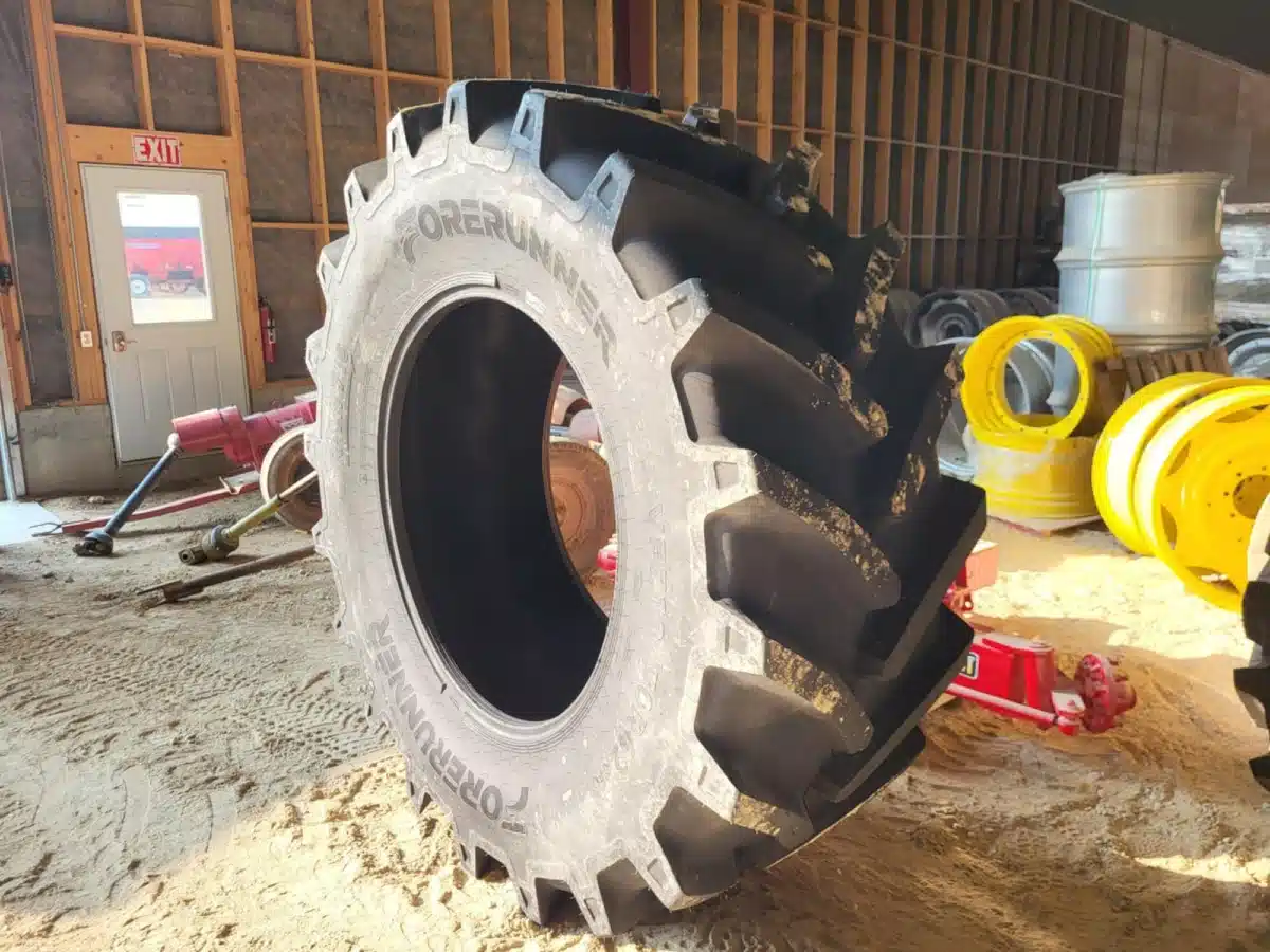 Gallery image 1 for New Forerunner IF710/70R42 Tires