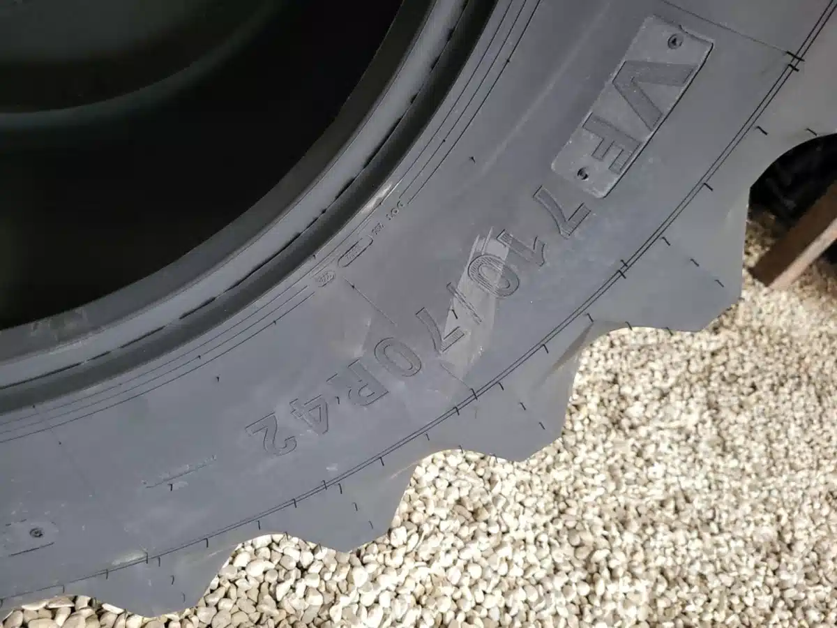 Gallery image 2 for New Petlas VF710/70R42 Tires