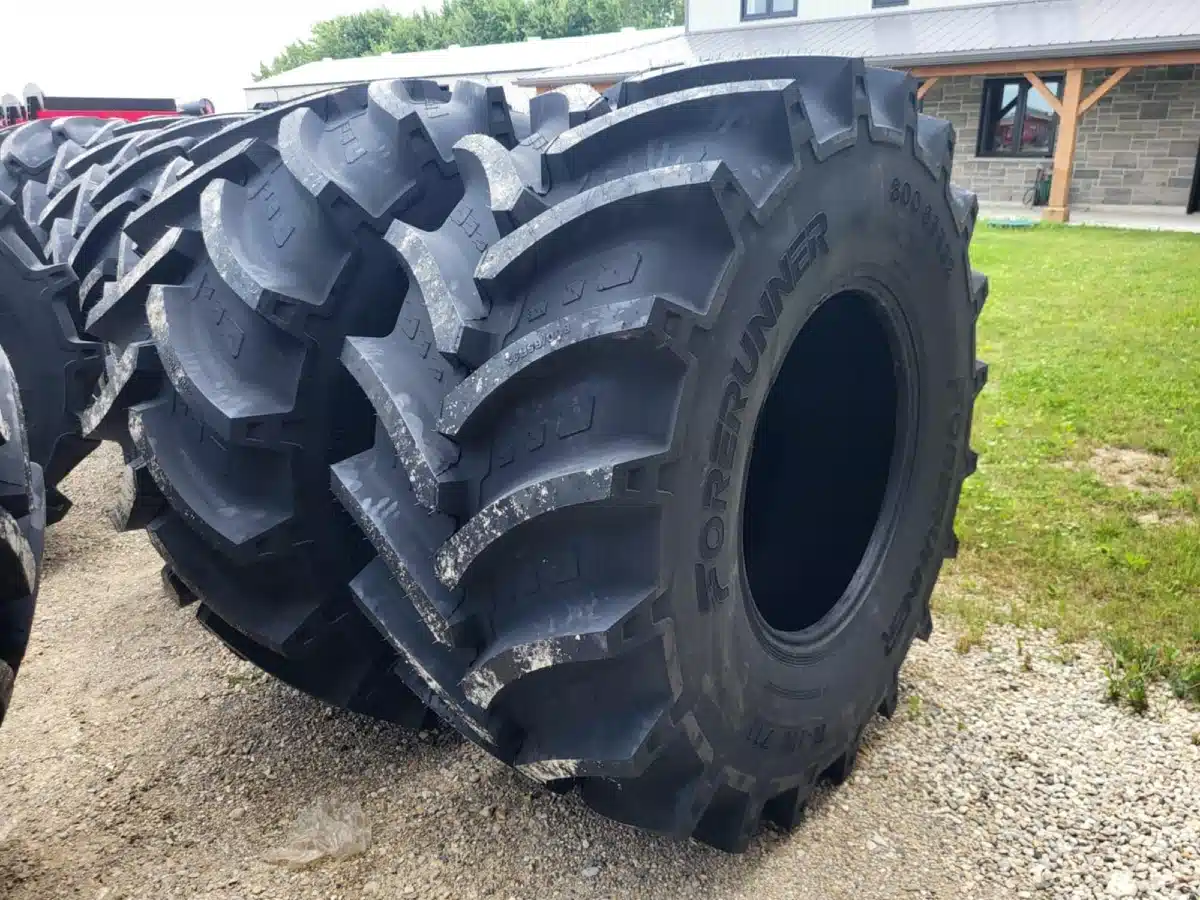 Gallery image 1 for New Forerunner 800/65R32 Tires