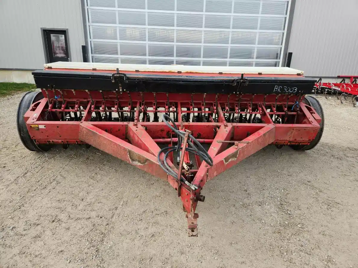 Gallery image 1 for Used 2003 Case IH 510 Drill