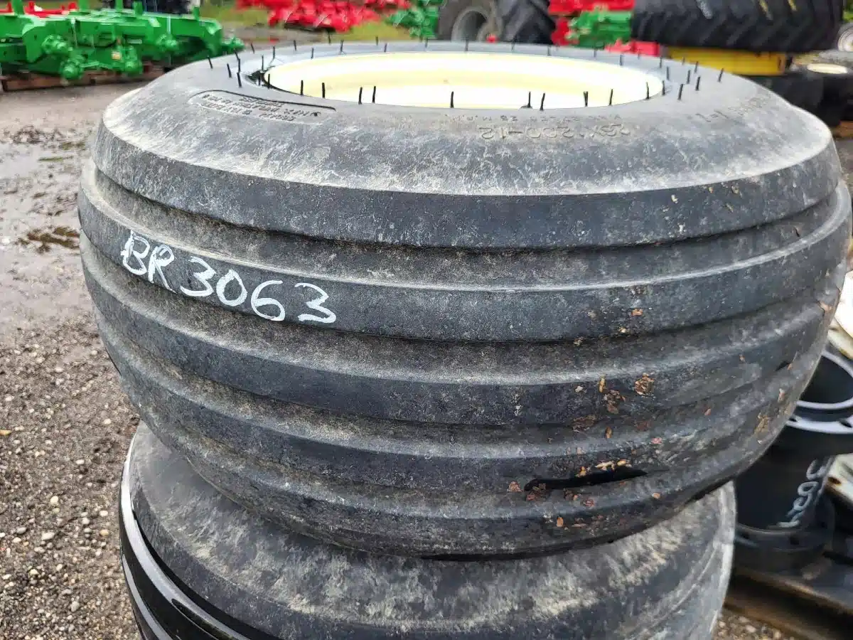 Gallery image 2 for Used Carlisle 26x12x12 Tires & Rims