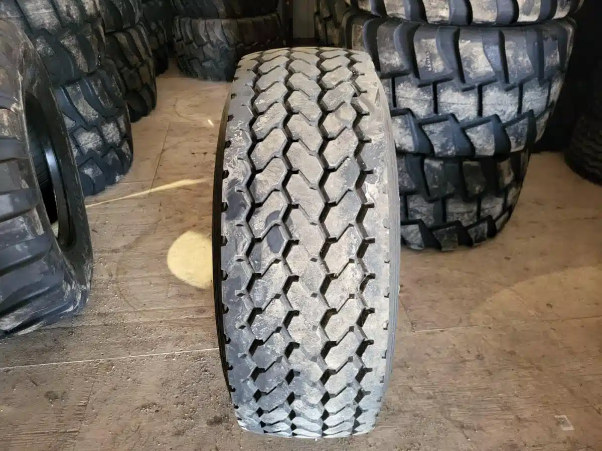 Gallery image 2 for New Unspecified 425/65R22.5 Tires
