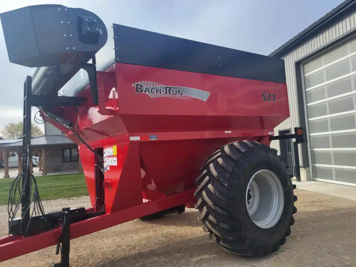 Gallery image 2 for New 2024 Bach Run 527 Grain Cart