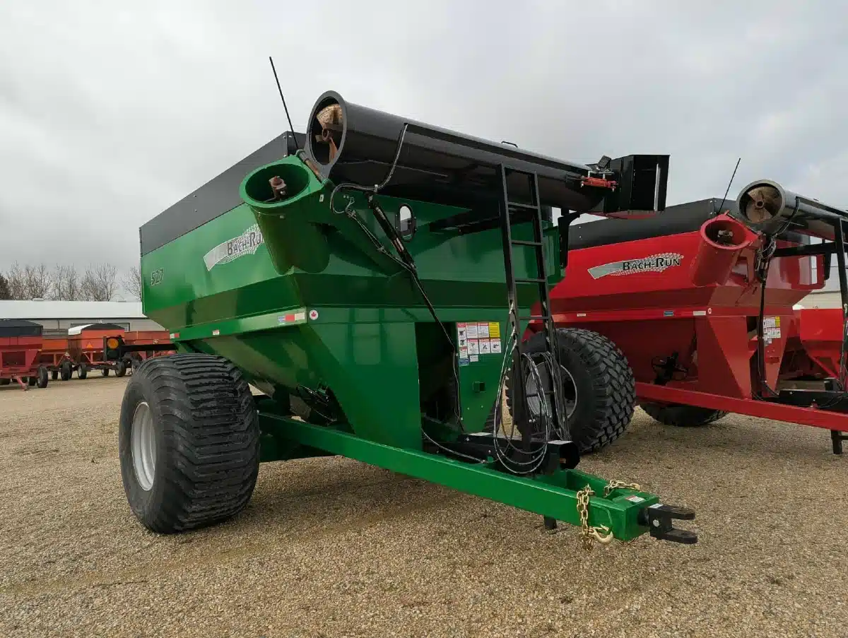 Gallery image 1 for 2026 Bach Run 527 Grain Cart