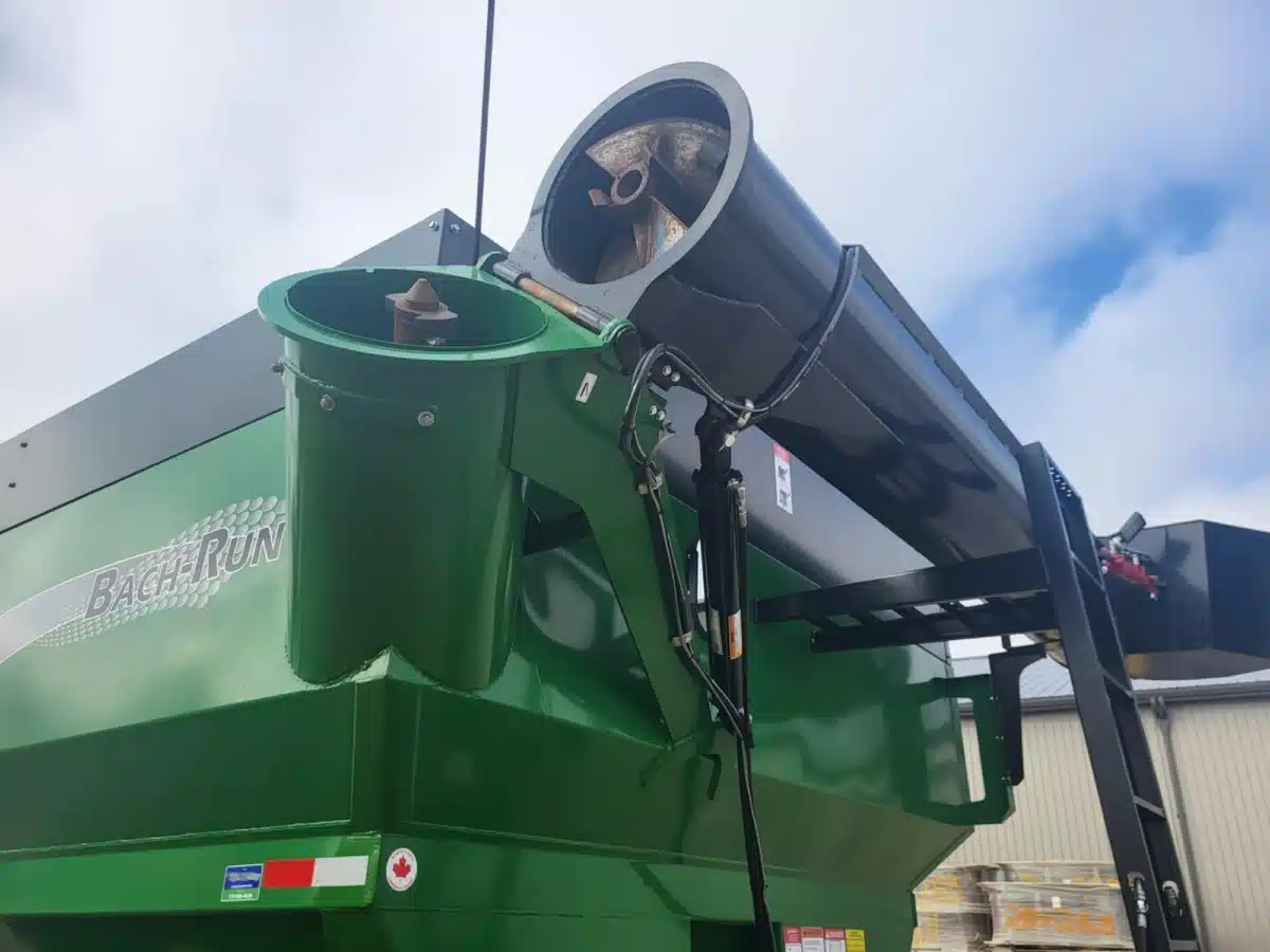 Gallery image 2 for New 2024 Bach Run 527 Grain Cart