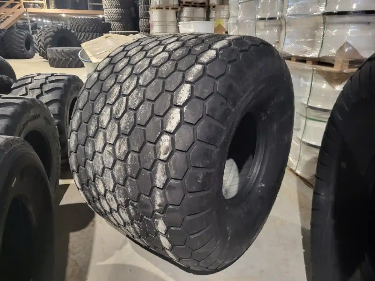Gallery image 1 for New Tianli 66x44.00-25 Tires