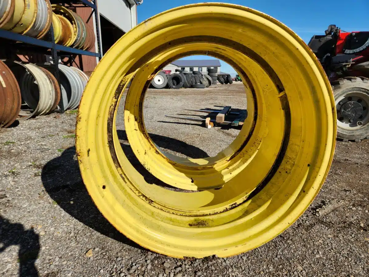 Gallery image 2 for Used Unverferth 14x38 Rims