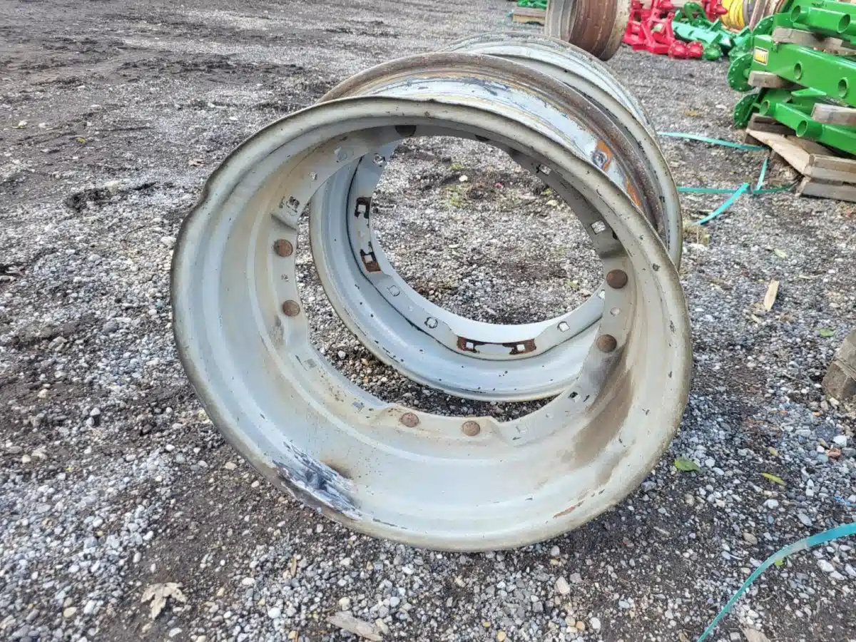 Gallery image 2 for Unverferth 12x28 Rims