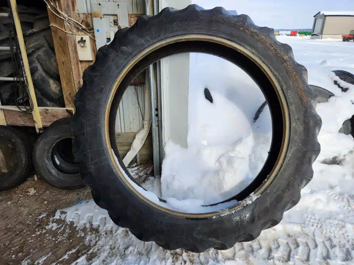 Gallery image 2 for Used Goodyear 320/90R50 Tires