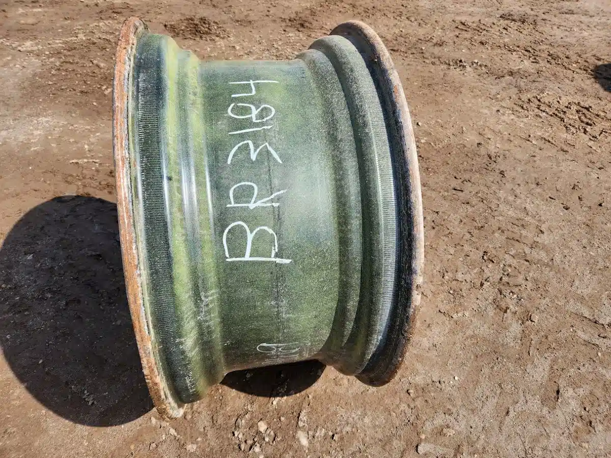 Gallery image 2 for Used Unspecified 15x30 Rims