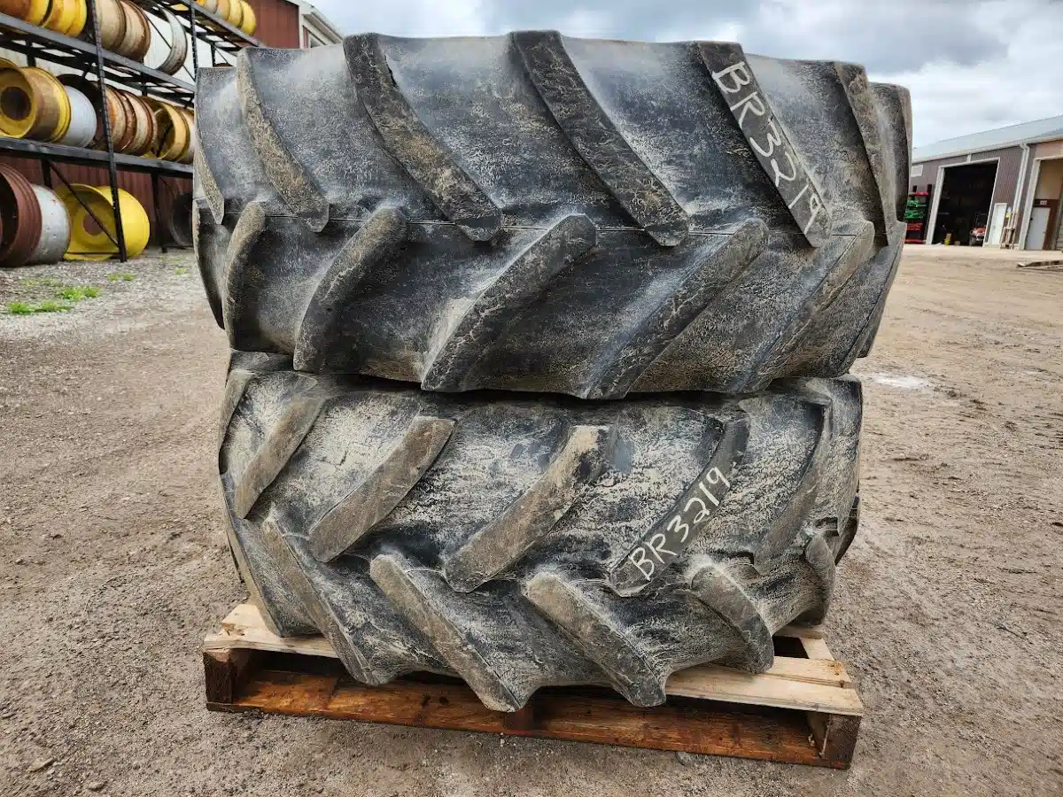 Gallery image 2 for Used Continental 420/85R24 Tires & Rims