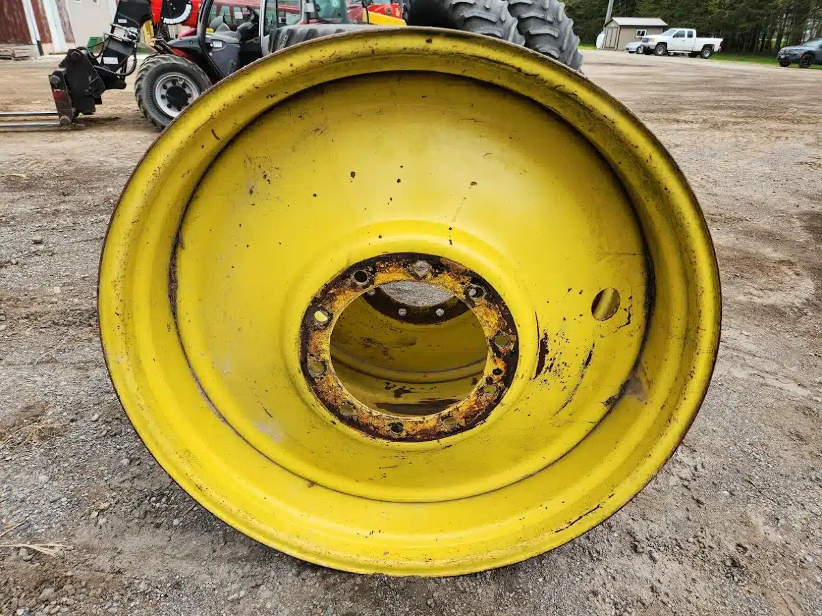 Gallery image 2 for Used Unspecified 16x38 Rims