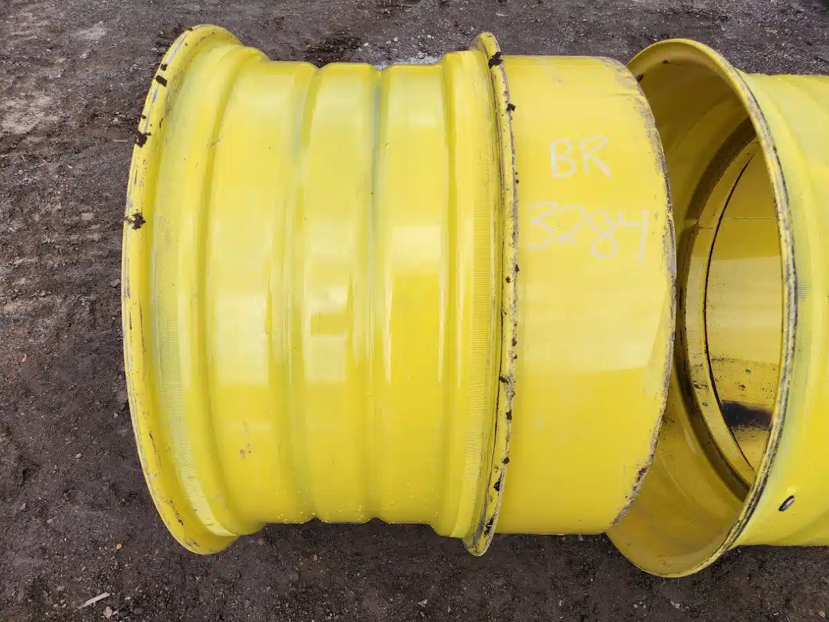 Gallery image 2 for Used Titan 16x34 Rims
