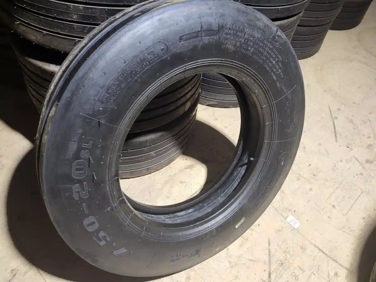 Gallery image 2 for New Marcher 7.50-20 Tires