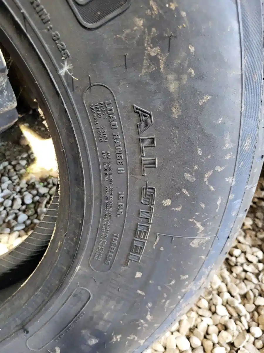 Gallery image 2 for New Petlas 11R22.5 Tires
