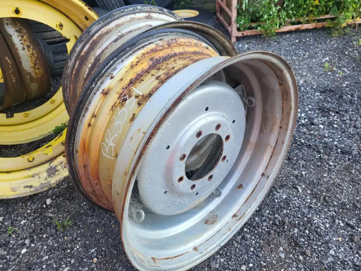 Gallery image 1 for Used Unverferth 15X34 Rims