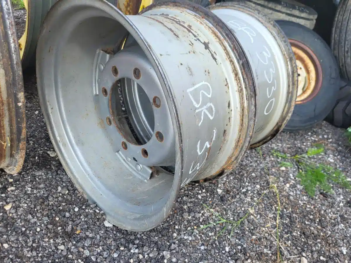 Gallery image 1 for Used Unverferth 12x24 Rims