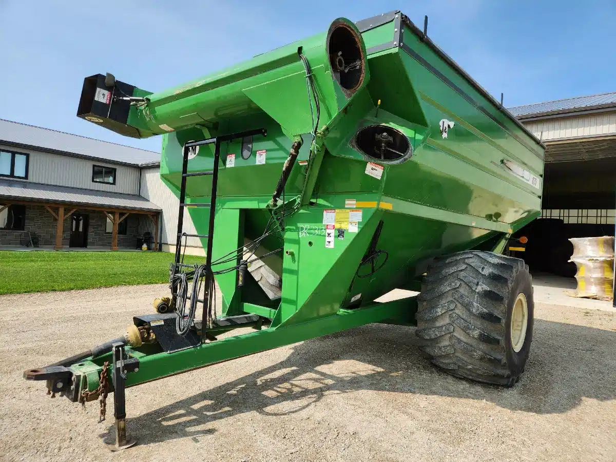 Used J&M 875 Grain Cart