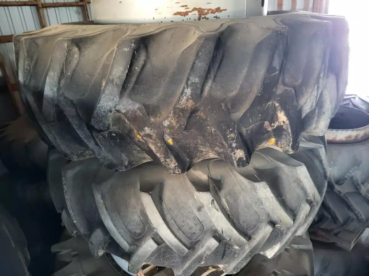 Gallery image 2 for Used Firestone 20.8-38 Duals