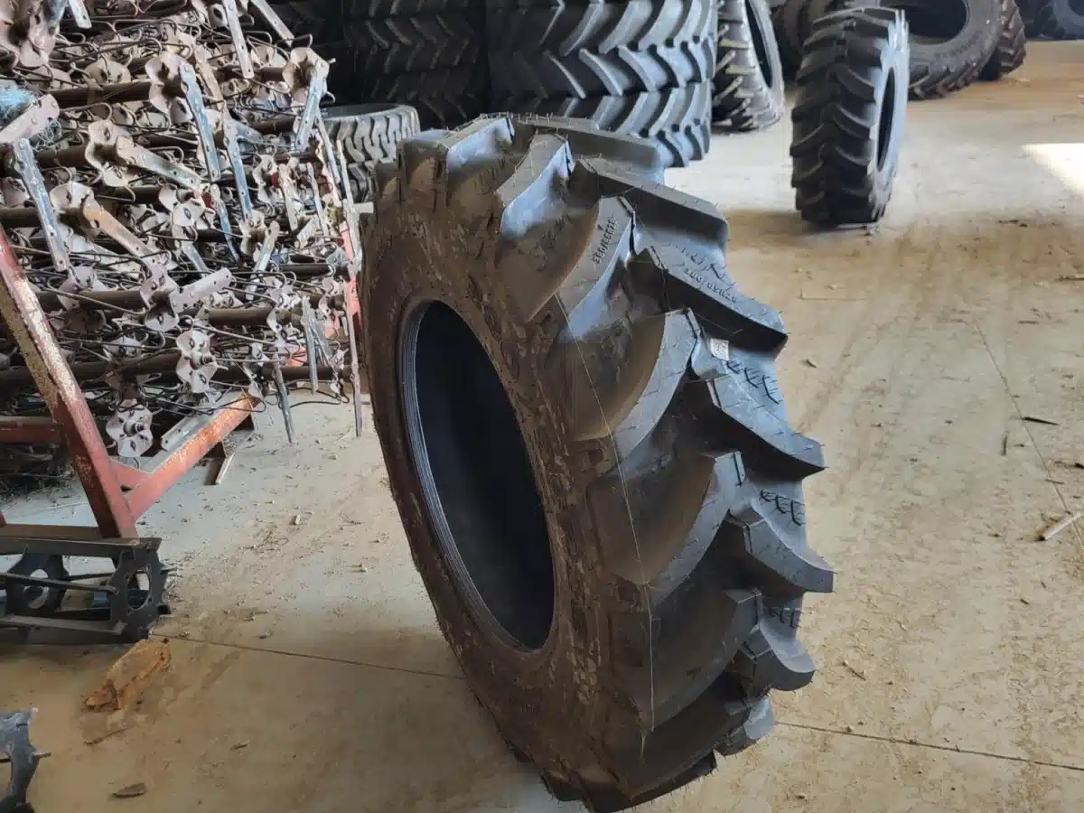 Gallery image 1 for New Forerunner 380/85R28 Tires