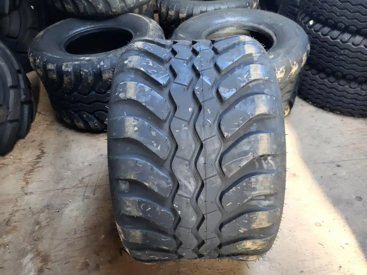 Gallery image 1 for New Petlas 500/50-17 Tires