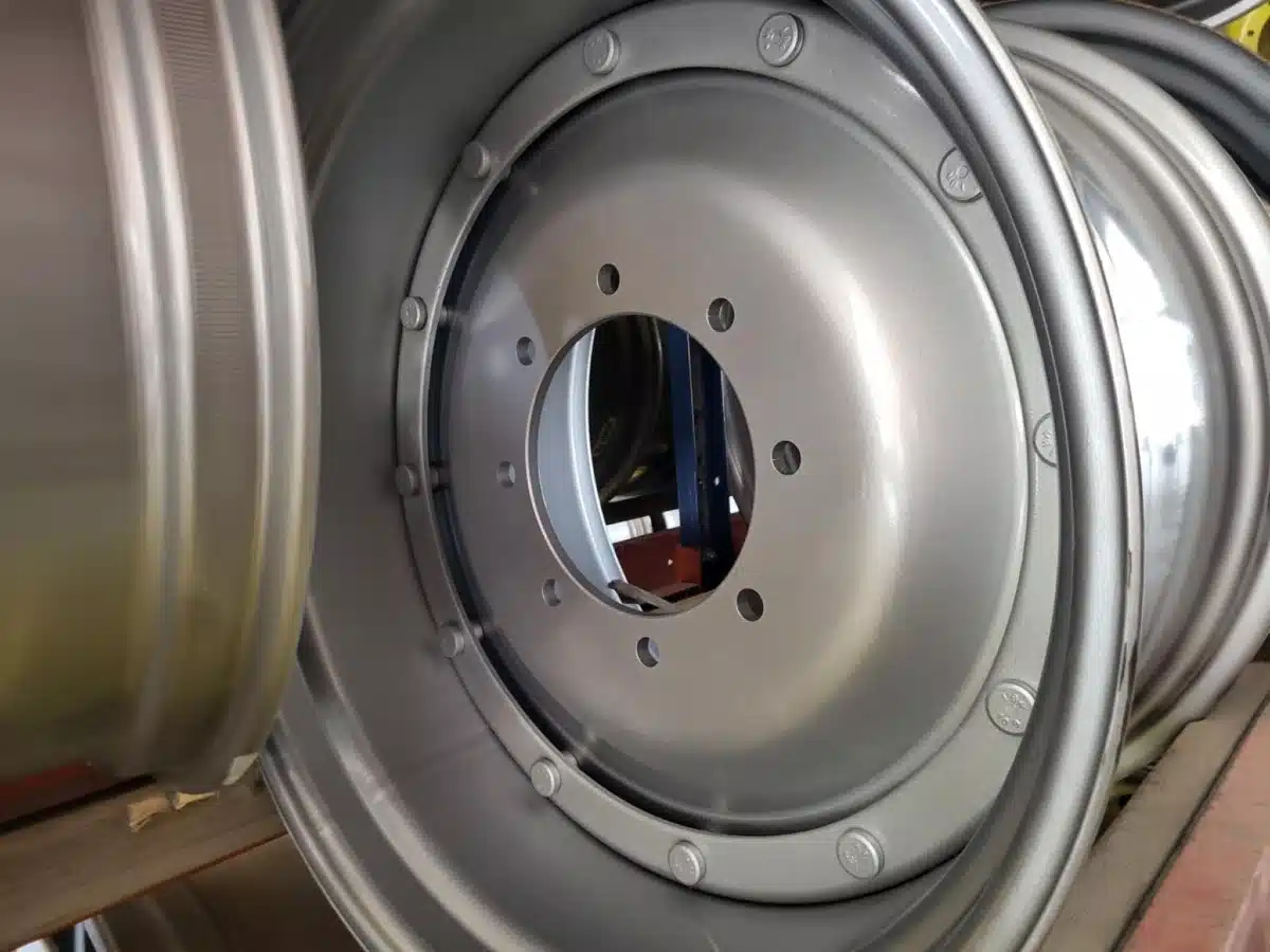 Gallery image 2 for New Multistar 18x28 Rims