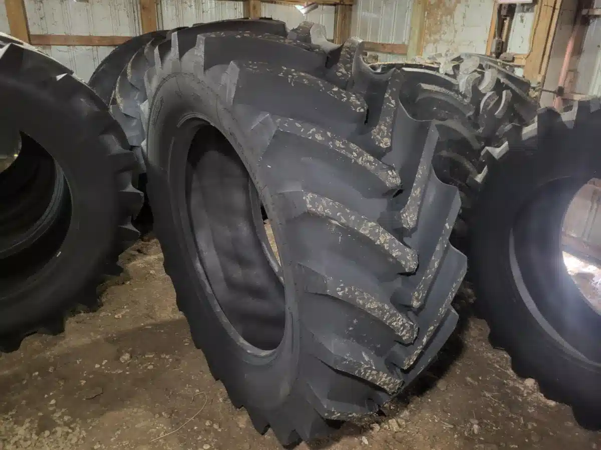 Gallery image 1 for New Petlas VF650/65R42 Tires