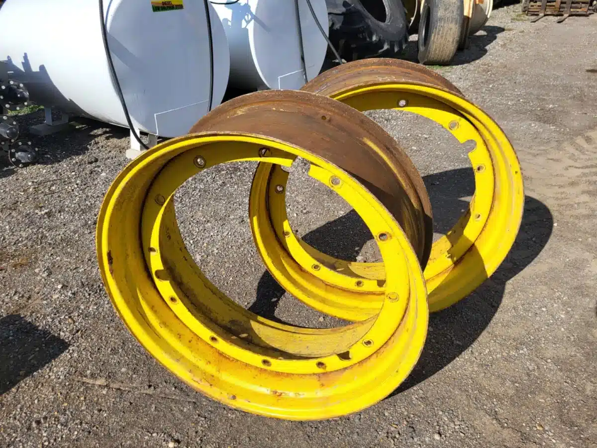 Gallery image 1 for Used John Deere 16X38 Rims