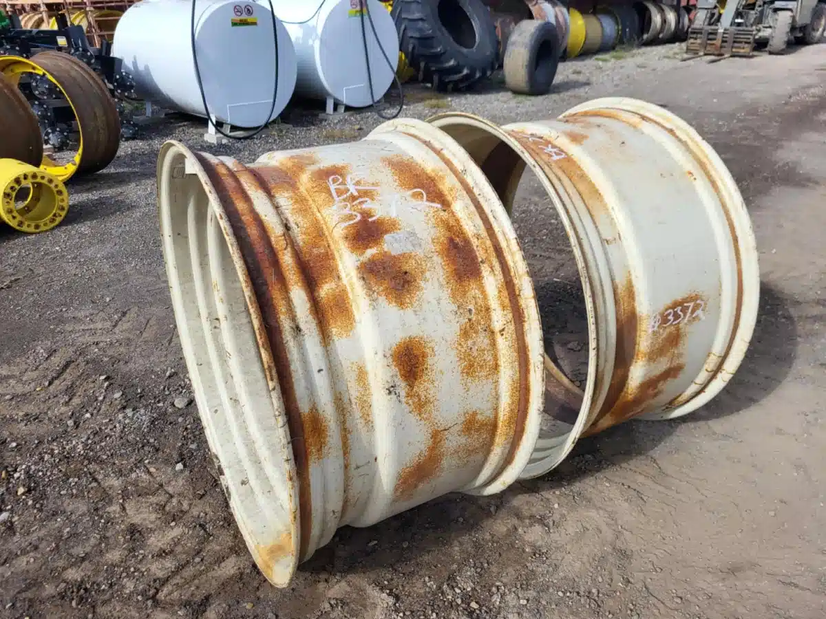 Gallery image 1 for Used Unverferth 23x42 Rims