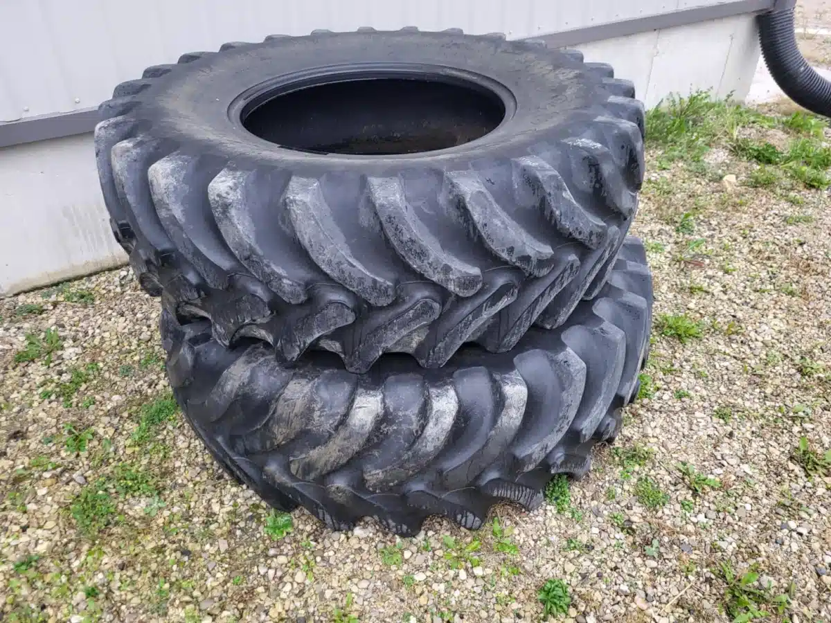 Gallery image 1 for Firestone 16.9R26 Tires