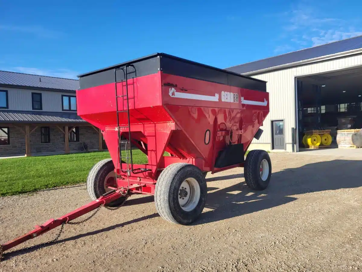 Used 2012 Gerber 500 Gravity Box