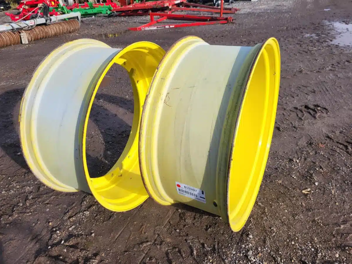 Gallery image 2 for Used Titan 16x38 Rims