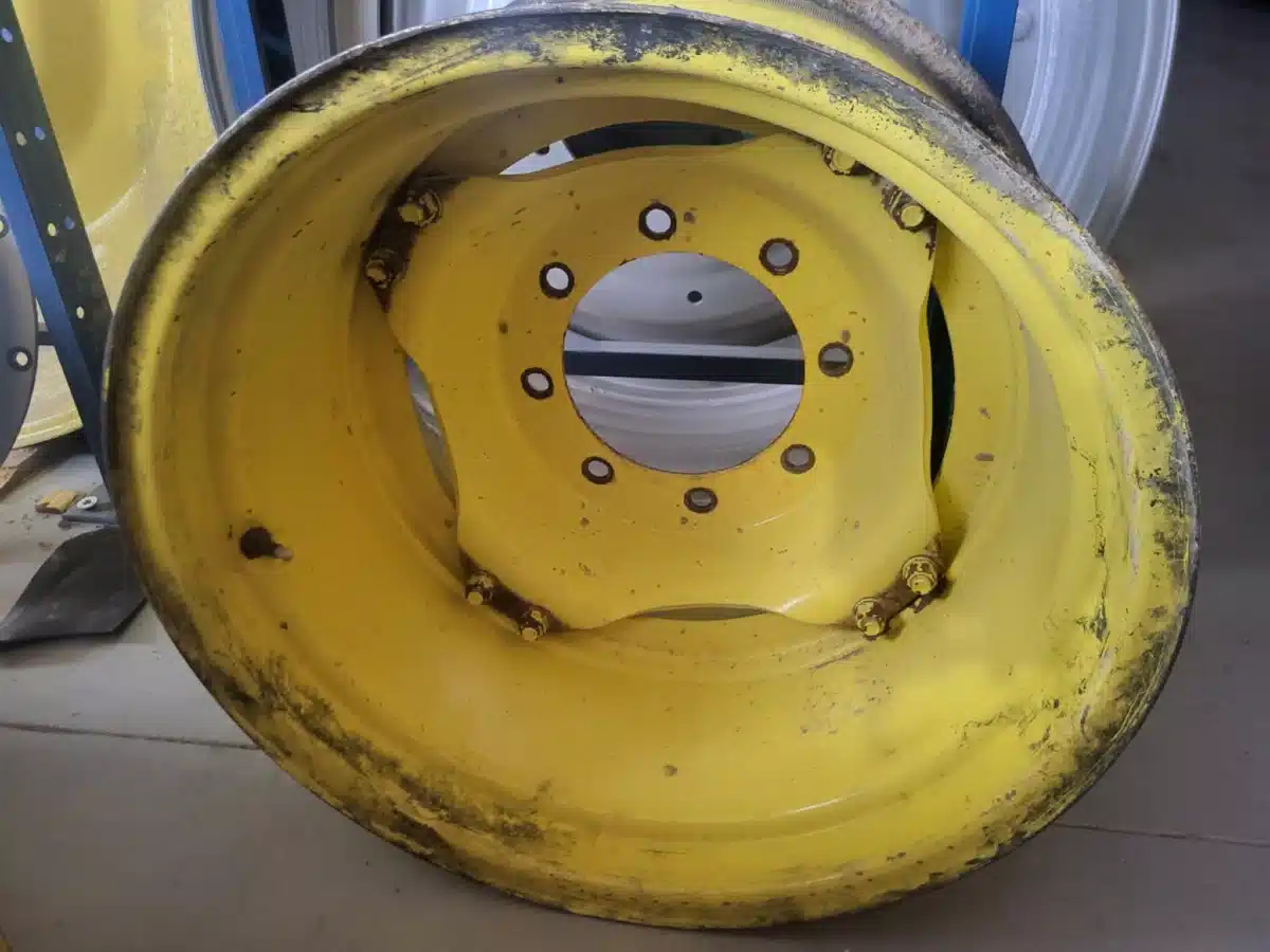 Used John Deere 15x24 Rims
