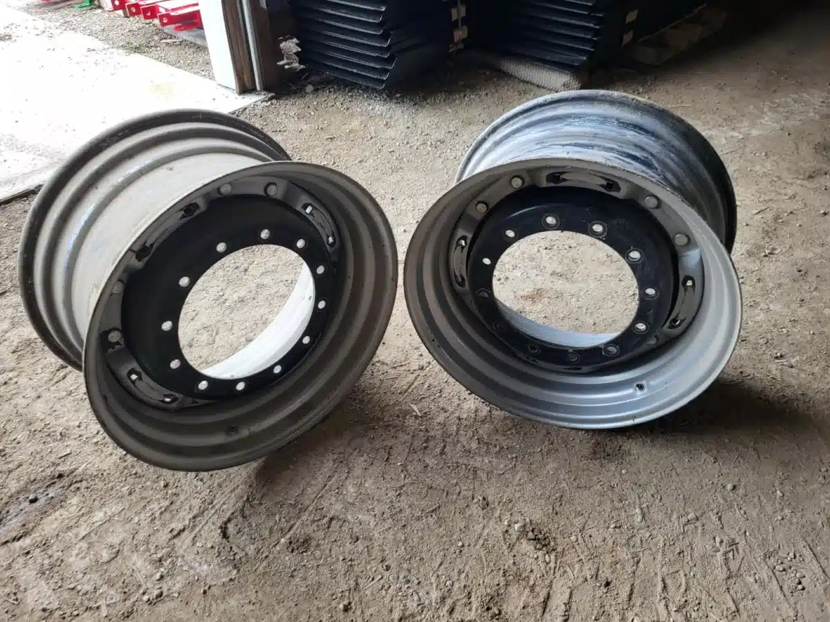 Used Unverferth 15x30 Rims