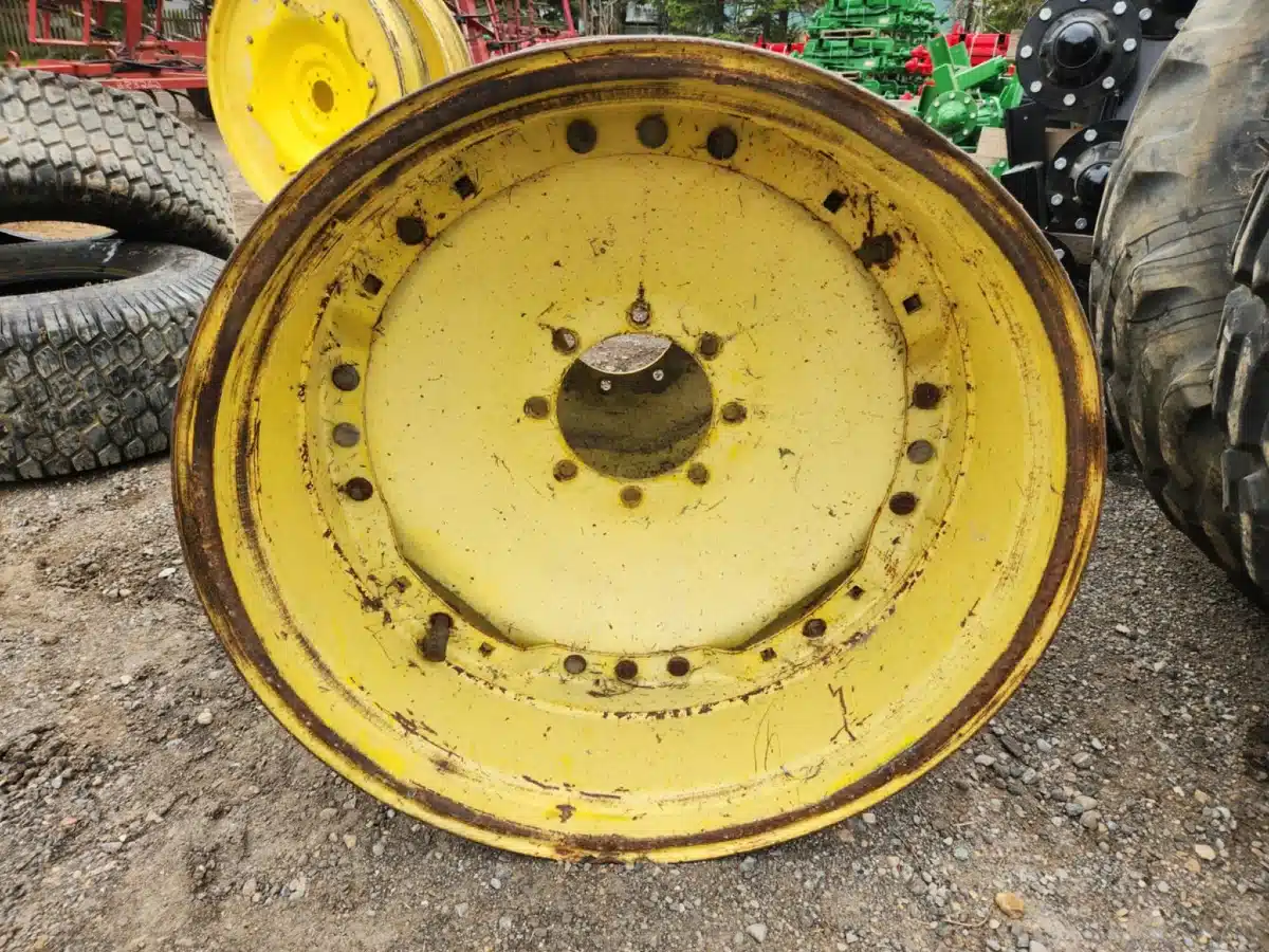 Gallery image 2 for Used Unverferth 15X34 Rims