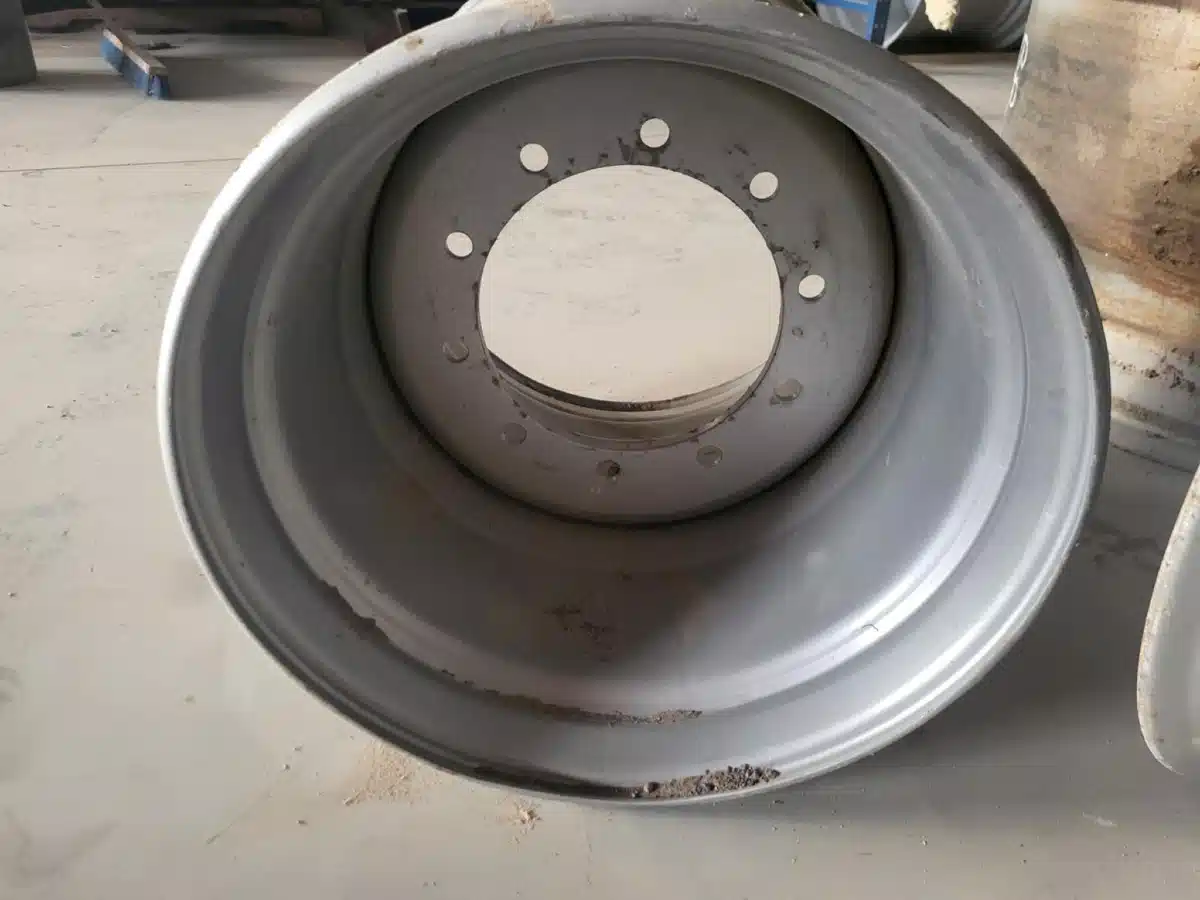 Gallery image 2 for Multistar 24x22.5 Rims