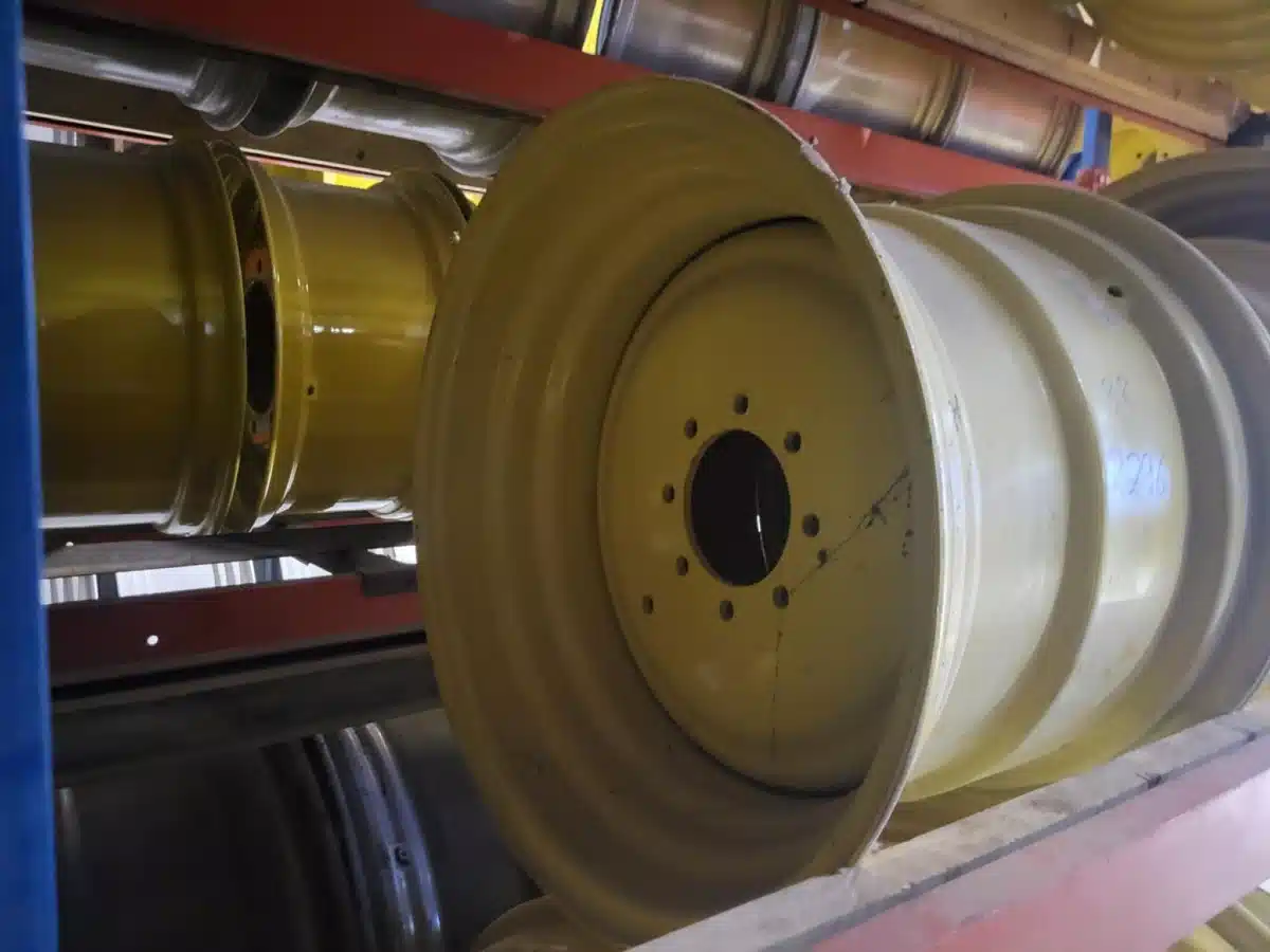 Used Titan 20x26 Rims