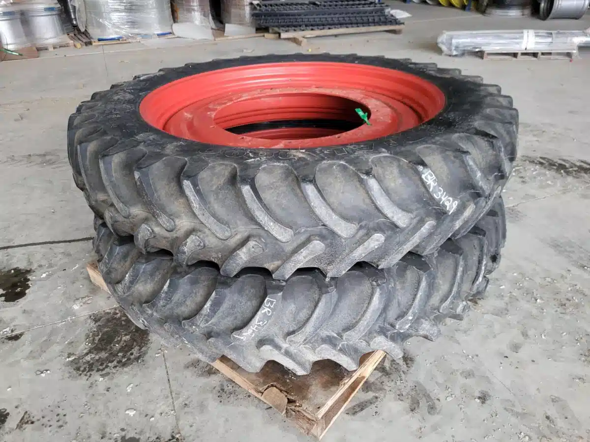 Gallery image 1 for Used Firestone 380/90R50 Tires & Rims