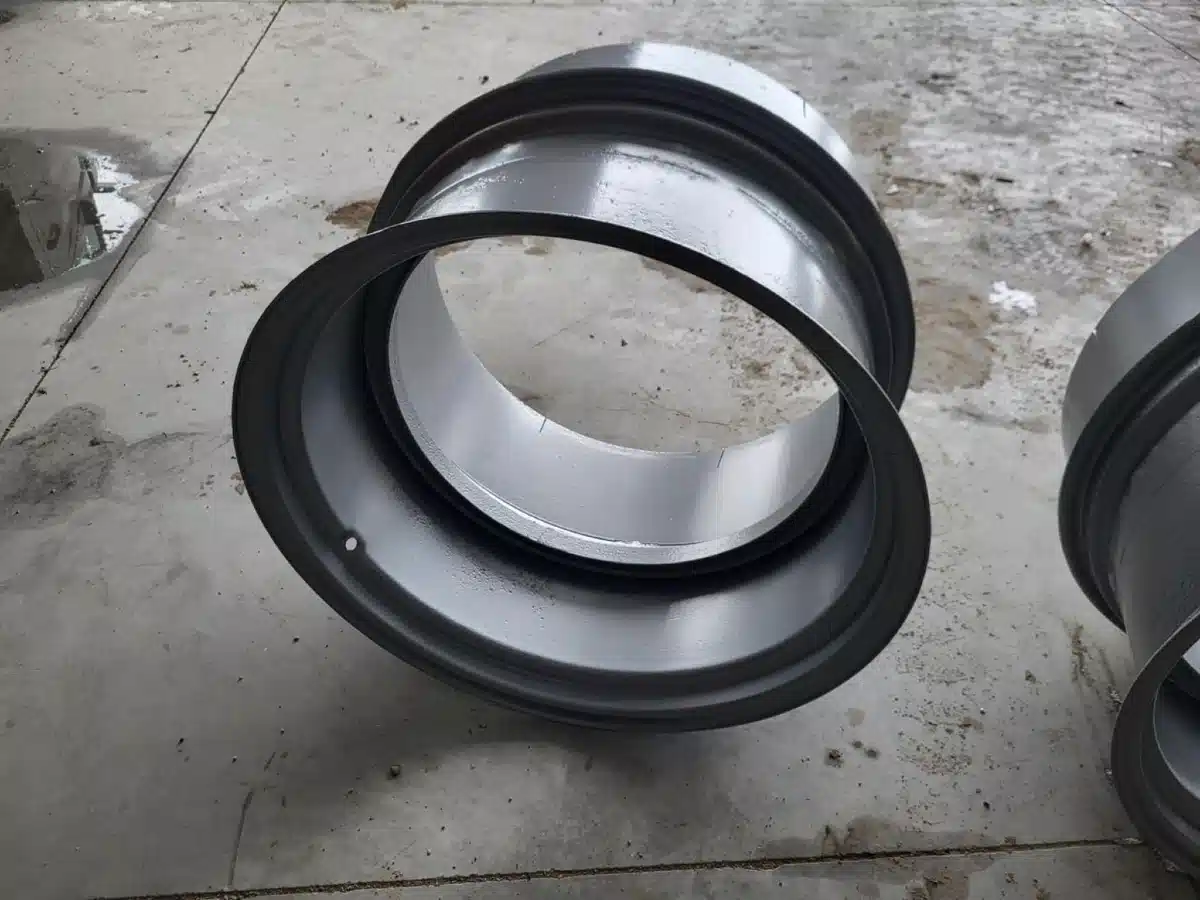 Gallery image 2 for Unverferth 13x28 Rims