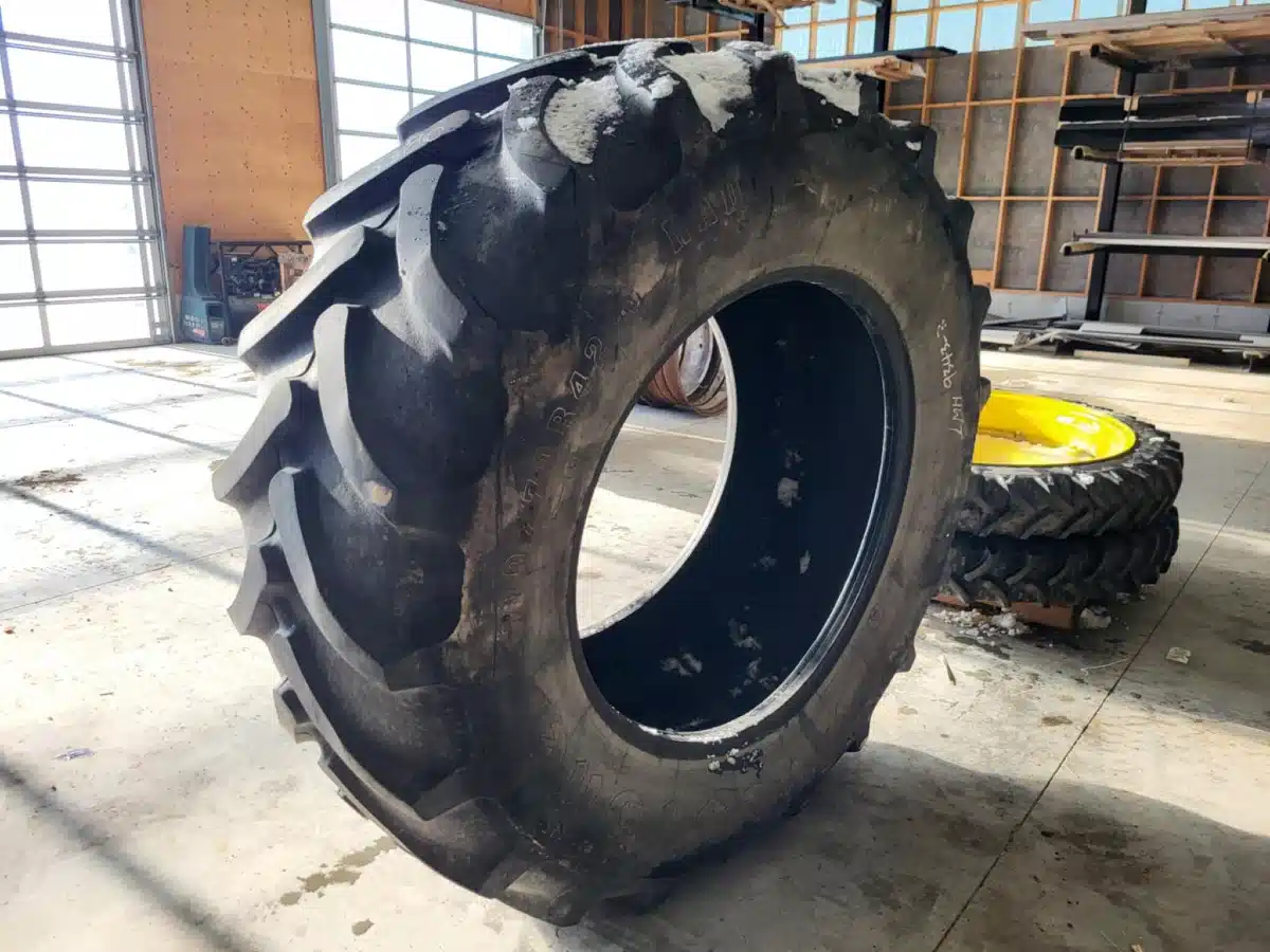 Used Firestone 710/70R42 Tires