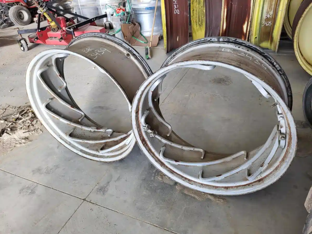 Used Unverferth 16x38 Rims