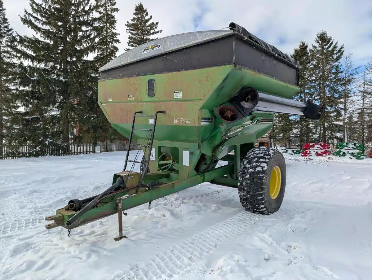 Used Brent 570 Grain Cart