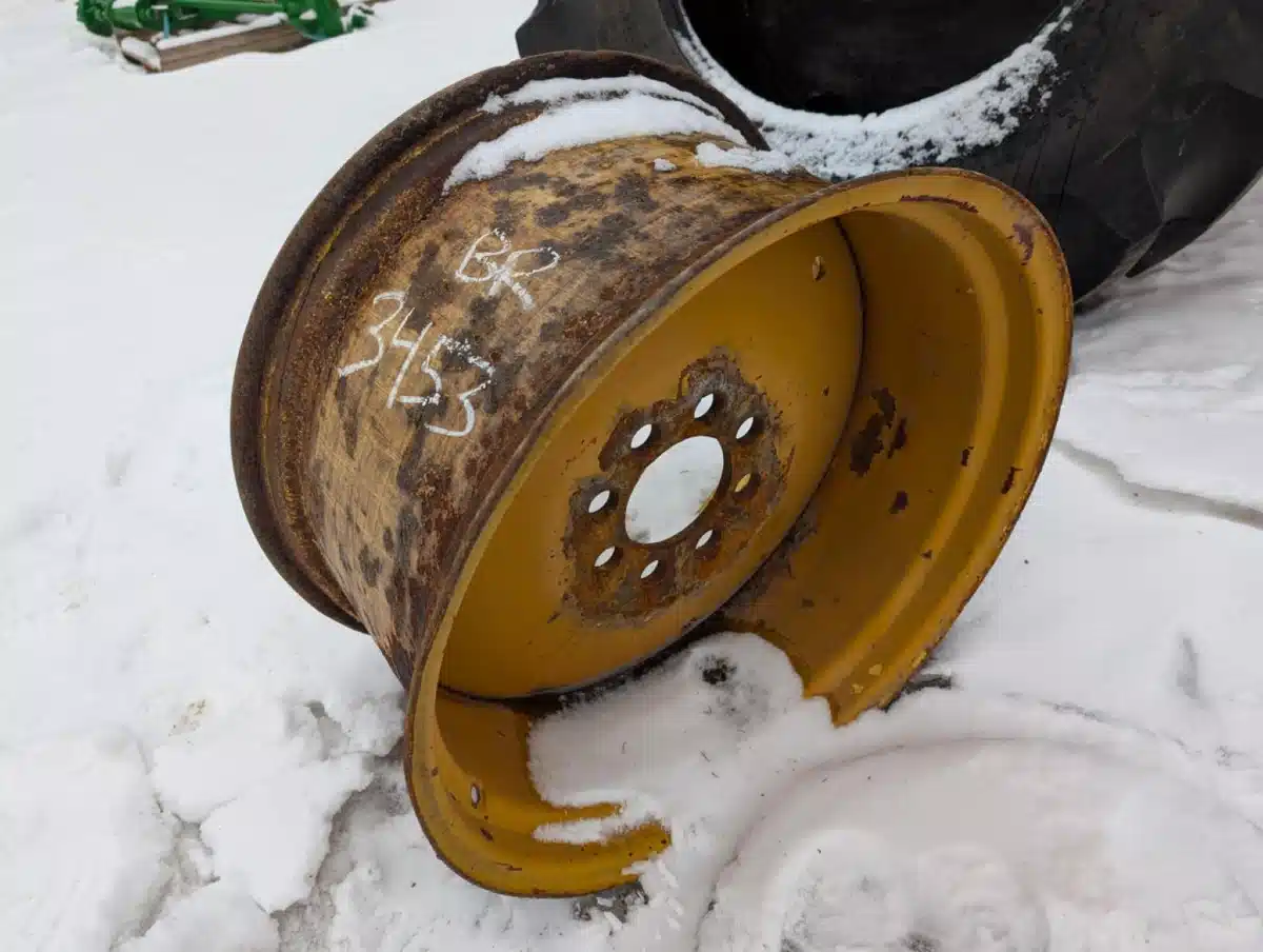 Gallery image 1 for Titan 15x28 Rims